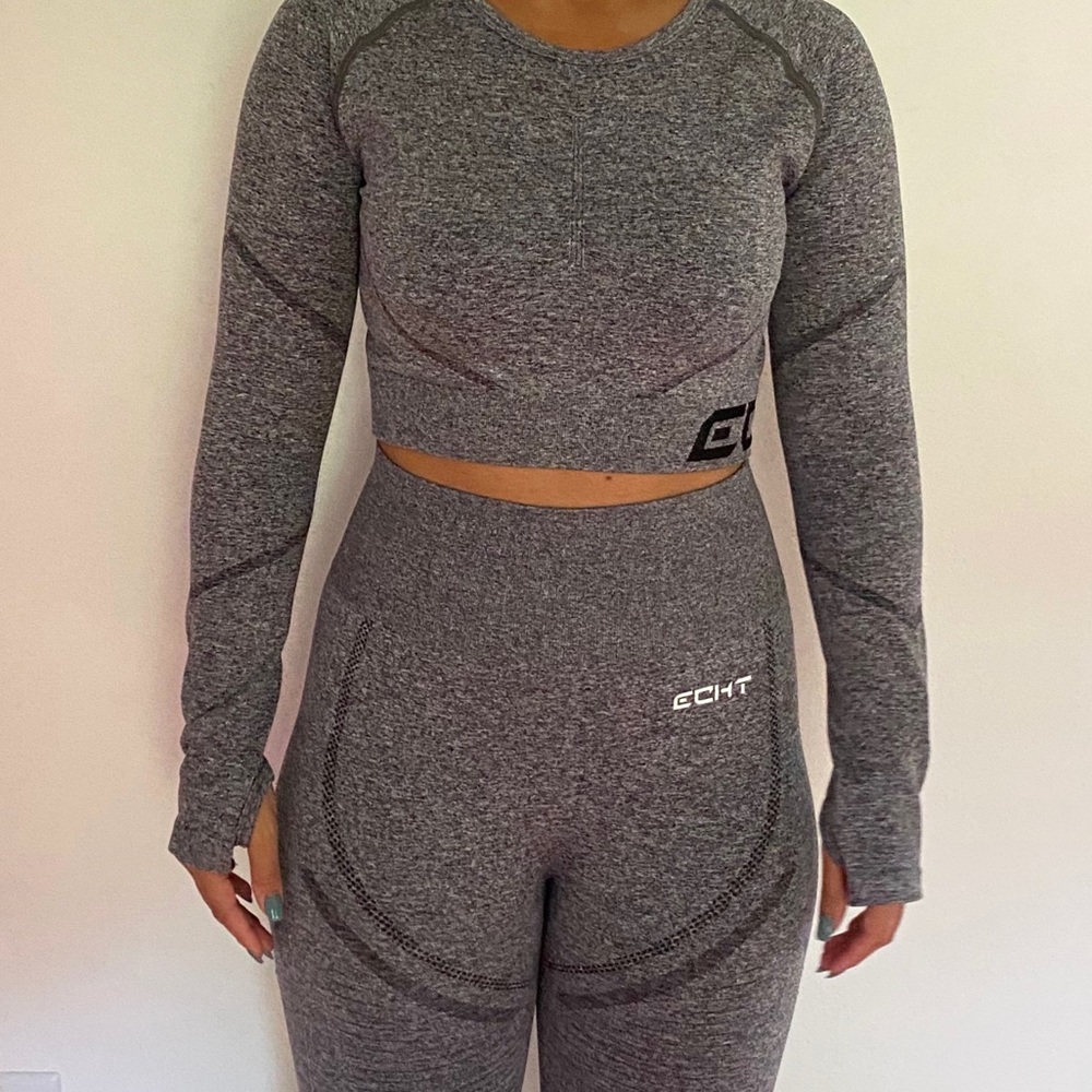 Echt Arise Comfort Cropped Long Sleeve